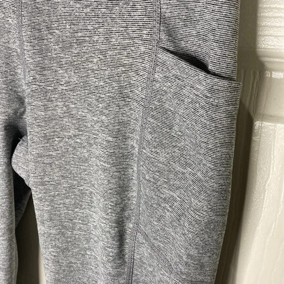 ZIYA active leggings grey haze knit pockets NWT - Picture 6 of 12